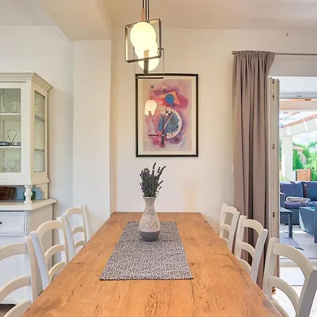 Crassula With Pool On Island Krk