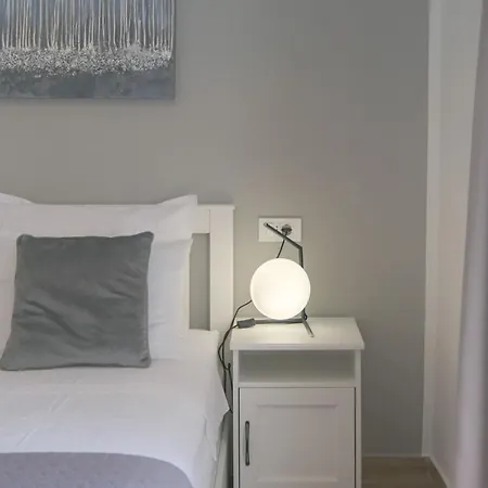 Crassula With Pool On Island Krk