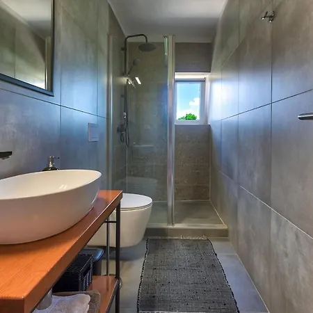 Crassula With Pool On Island Krk *