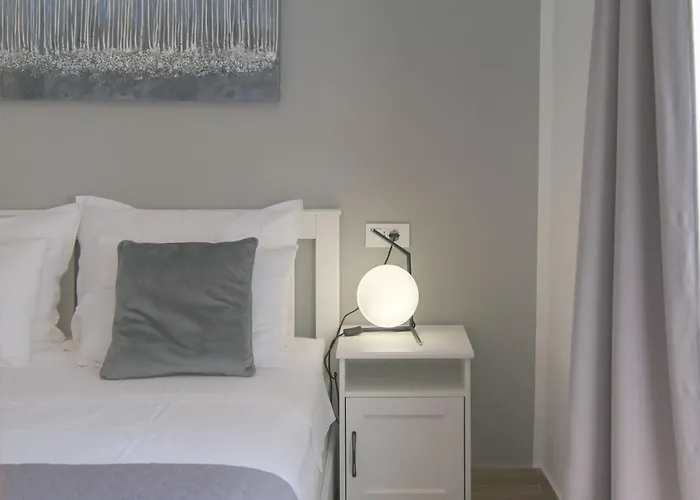 Crassula With Pool On Island Krk